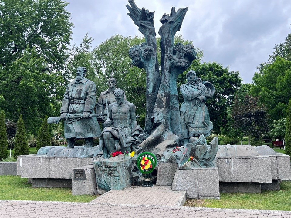 Посещение мемориального комплекса «Партизанам Полесья»