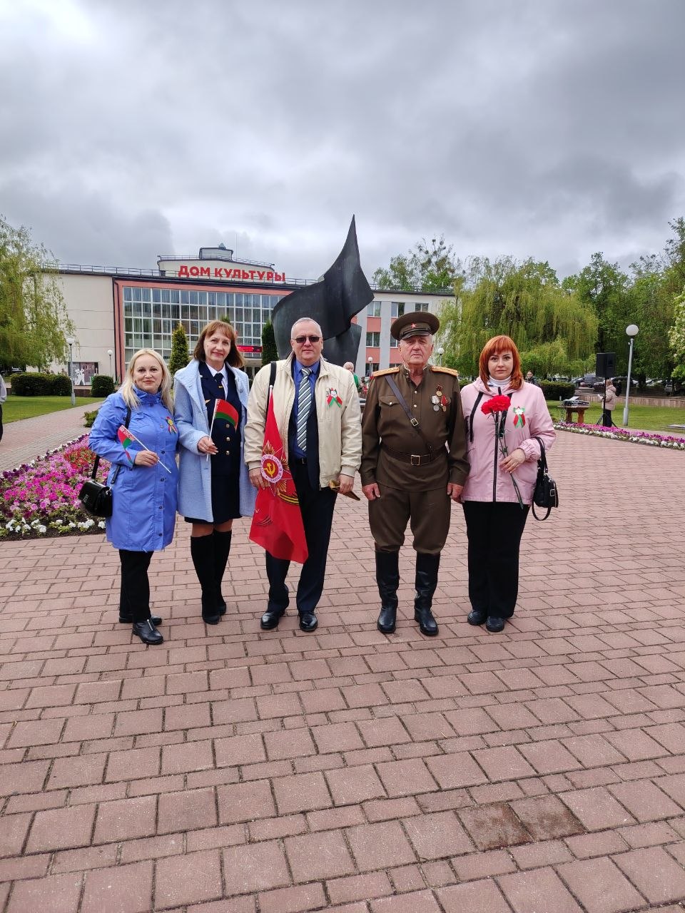 Принятие участия в торжественных мероприятиях 9 мая